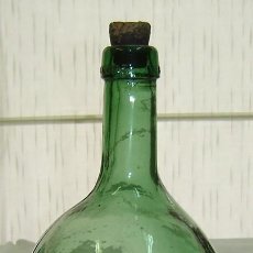 Botellas antiguas: GARRAFA ANTIGUA CRISTAL VERDE VBSA BARCELONA VIDRIERA ESPAÑOLA 17*13*25 CMS.. Lote 26853683