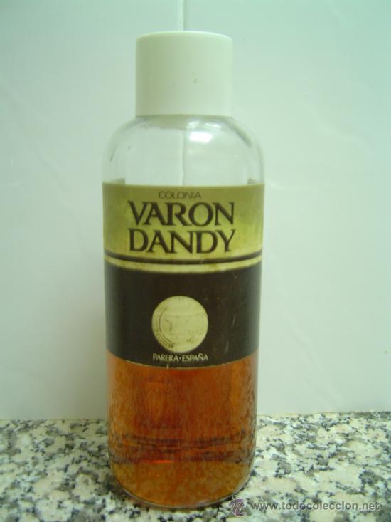 Botellas antiguas: BOTELLA COLONIA VARON DANDY CON LIQUIDO ORIGINAL - Foto 1