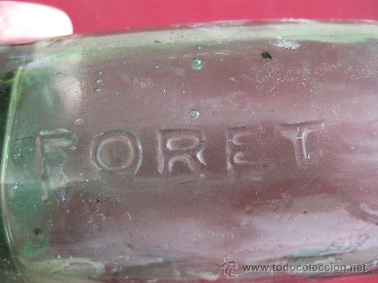 Botellas antiguas: BOTELLA AGUA OXIGENADA FORET CON LETRAS EN RELIEVE - Foto 3