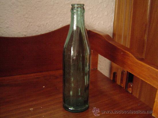 Botellas antiguas: Antigua botella gaseosa. - Foto 1