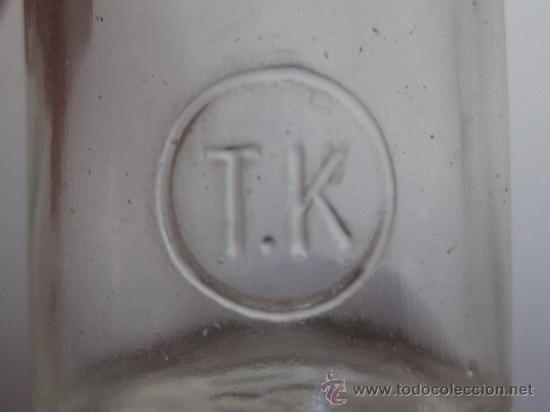 Botellas antiguas: BOTE MARCA T.K. - Foto 2