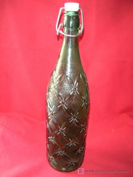 Botellas antiguas: ANTIGUA BOTELLA TIPO GASEOSA VERDE - Foto 1