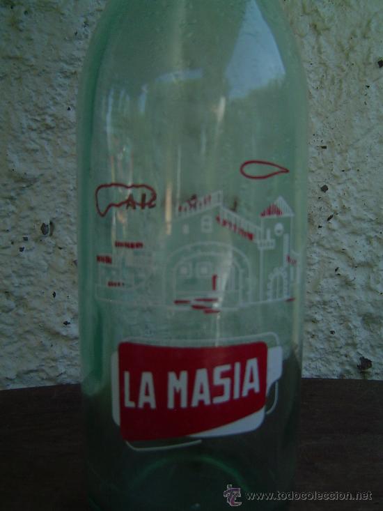 Botellas antiguas: BOTELLA GASEOSA LA MASIA - Foto 2