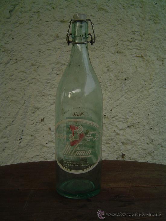 Botellas antiguas: BOTELLA BEBA MI LIMON - Foto 1