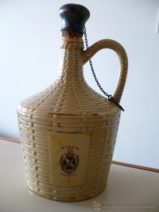 Botellas antiguas: RARA BOTELLA DE PISCA DE BRASIL - Foto 1