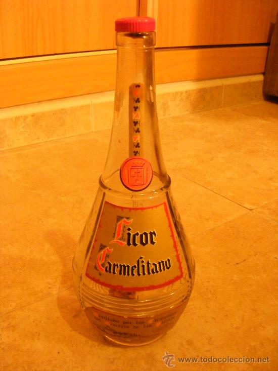 Botellas antiguas: Botella de Licor Carmelitano ( aproximadamente de 1970) - Foto 1