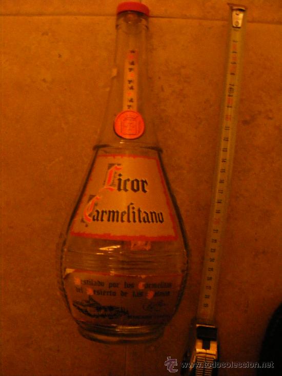 Botellas antiguas: Botella de Licor Carmelitano ( aproximadamente de 1970) - Foto 2