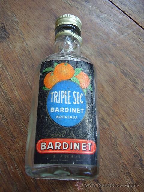 Botellas antiguas: Botell&iacute;n Triple Sec Bardinet - Foto 1