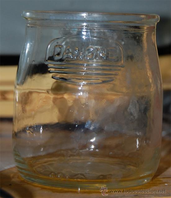 Botellas antiguas: BOTE DE YOGURT DANONE CON LETRAS EN RELIEVE - Foto 2