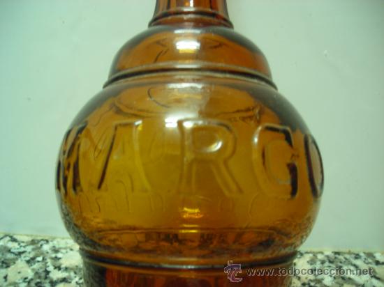 Botellas antiguas: BOTELLA MARGOT LETRAS EN RELIEVE - Foto 2