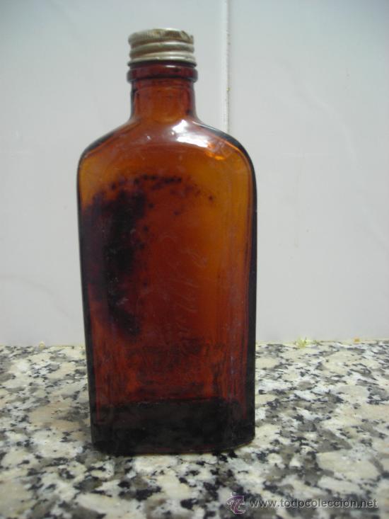 Botellas antiguas: BOTELLA LABORATORIOS EMERCK LETRAS EN RELIEVE - Foto 1