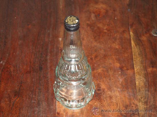 Botellas antiguas: BOTELLA CON BONITOS RELIEVES. - Foto 5