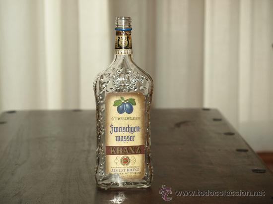 Botellas antiguas: BOTELLA LICOR DE CIRUELA ALEM&Aacute;N CON BONITOS RELIEVES - Foto 1