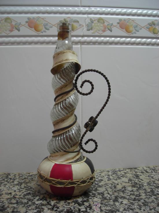 Botellas antiguas: BOTELLA LAMPARA CON AGARRADERO - Foto 1