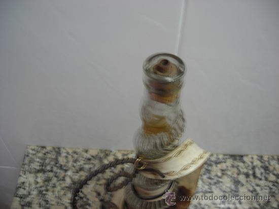 Botellas antiguas: BOTELLA LAMPARA CON AGARRADERO - Foto 3