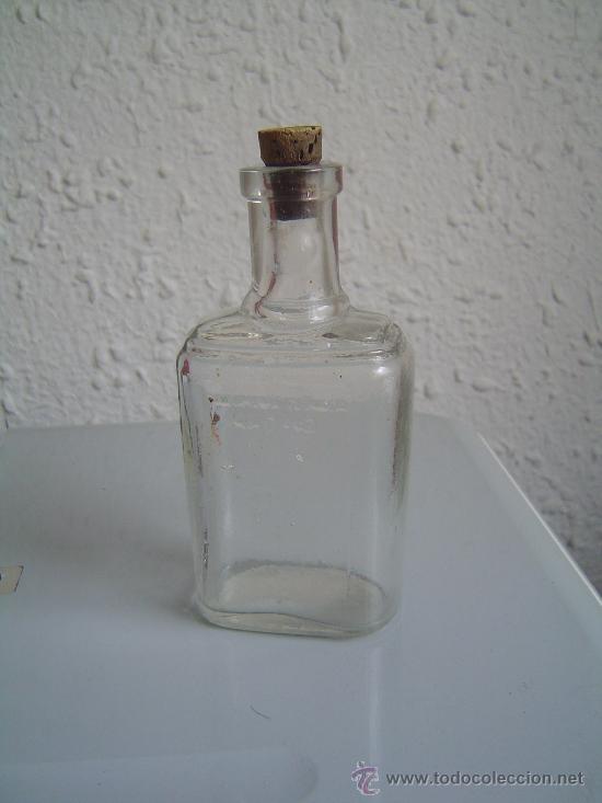 Botellas antiguas: Botella de farmacia . - Foto 1