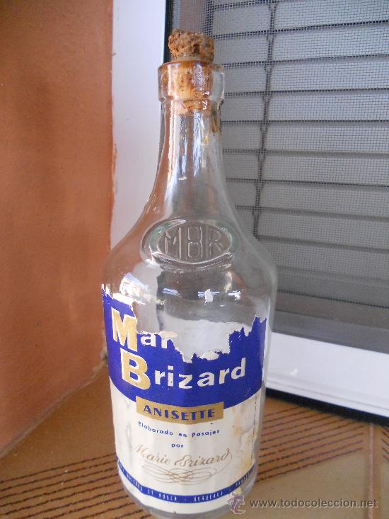 Botellas antiguas: ANTIGUA BOTELLA DE ANIS MARIE BRIZARD - Foto 1