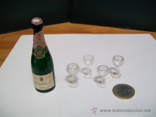 Botellas antiguas: Copas y Botella. Miniaturas de cristal del 1930 - Foto 2