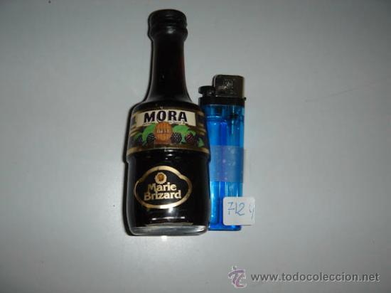 Botellas antiguas: Botell&iacute;n licor de Mora de MARIE BRIZARD. - Foto 1
