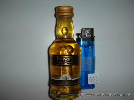 Botellas antiguas: Botell&iacute;n de DEWARS 12 a&ntilde;os. - Foto 1