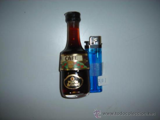 Botellas antiguas: Botell&iacute;n de Licor de Caf&eacute;, MARIE BRIZARD. - Foto 1