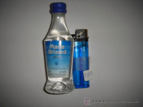 Botellas antiguas: Botell&iacute;n de An&iacute;s MARIE BRIZARD. - Foto 1