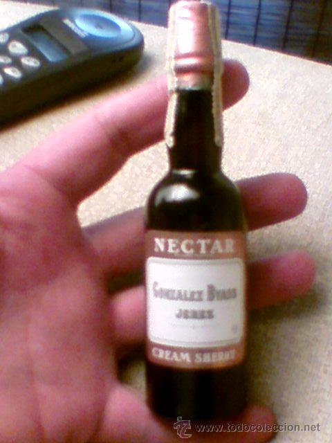 Botellas antiguas: Botellin Nectar Byass antiguo - Foto 1