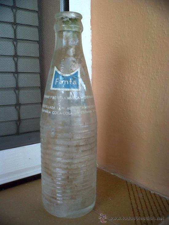 Botellas antiguas: BOTELLA DE FANTA, PEQUE&Ntilde;A - Foto 2