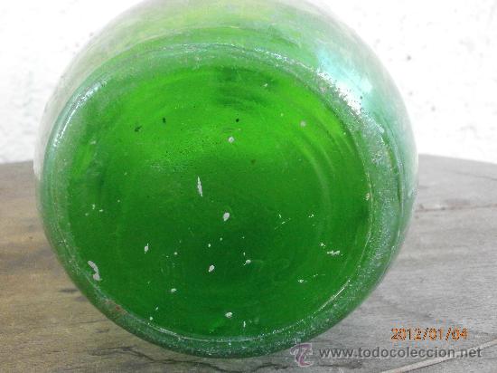 Botellas antiguas: ANTIGUA BOTELLA CRISTAL VERDE. N&ordm; EN LA BASE - Foto 3