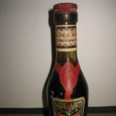 Botellas antiguas: BOTELLIN DE BRANDY ROCHER FRANCIA. Lote 29989000