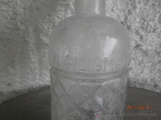 Botellas antiguas: BOTELLA S. A. PUIGMAL LETRAS EN RELIEVE - Foto 2