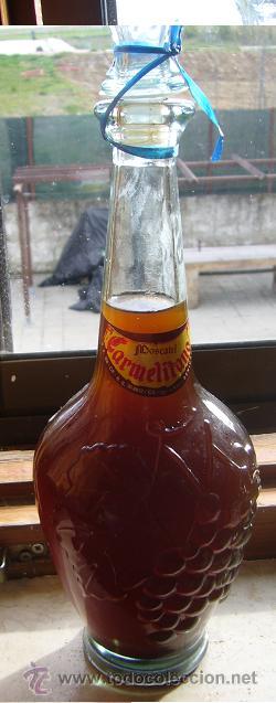 Botellas antiguas: Botella Moscatel Carmelitano. - Foto 1
