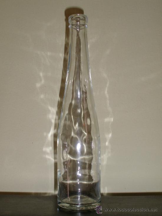 Botellas antiguas: BOTELLA LABORATORIOS MADARIAGA - Foto 1