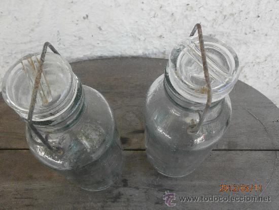 Botellas antiguas: 2 BOTES HERMETIC LETRAS EN RELIEVE CERCA DE LA BASE - Foto 3