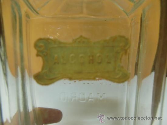 Botellas antiguas: Botella de cristal antigua de alcohol - Foto 3