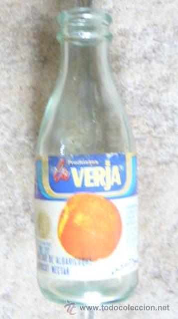 Botellas antiguas: Zumo La Verja. - Foto 1