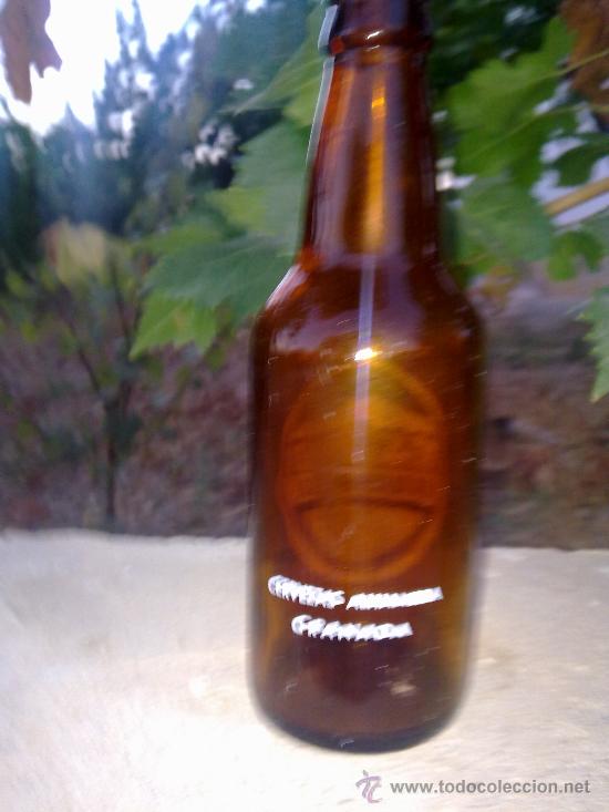 Botellas antiguas: botella de cerveza alhambra 1/3. - Foto 2