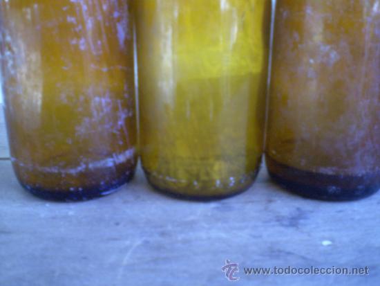 Botellas antiguas: 3 BOTELLAS CERVEZA EL AGUILA - Foto 3