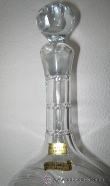 Botellas antiguas: Jarra Cristal Roca tallada con base en plata - Foto 5