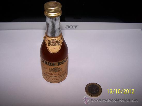 Botellas antiguas: BOTELLIN DE BRANDY TORRE ROJA - Foto 2