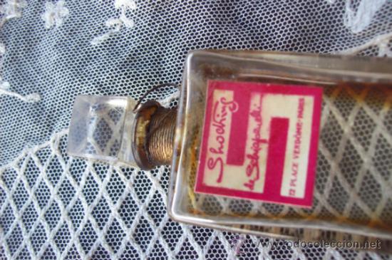 Botellas antiguas: Frasco botella de perfume Shocking de Schiapevelli - Foto 3
