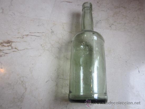 Botellas antiguas: BOTELLA ANTIGUA LICOR DOMECQ - Foto 1