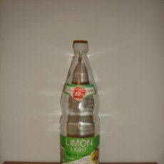 Botellas antiguas: BOTELLA DE LIMÓN LIGHT LA PITUSA - ENVASE DE 1 LITRO - (SIN TAPÓN). Lote 34197327