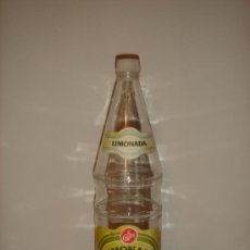 Botellas antiguas: BOTELLA DE LIMONADA LA CASERA - ENVASE DE 1 LITRO -. Lote 34197424