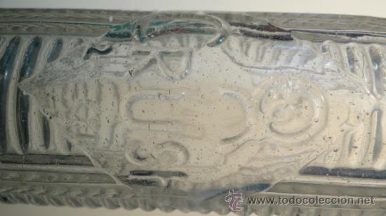 Botellas antiguas: CRUSH - BOTELLA DE REFRESCO - RELIEVE - - Foto 2