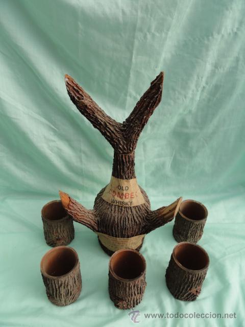 Botellas antiguas: BOTELLA CON VASOS DE WHISKY ESCOC&Eacute;S. - Foto 1