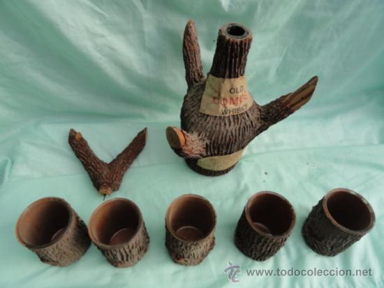 Botellas antiguas: BOTELLA CON VASOS DE WHISKY ESCOC&Eacute;S. - Foto 8