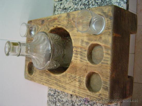 Botellas antiguas: EXPOSITOR MADERA PARA BOTELLA Y CHIPITOS - Foto 3