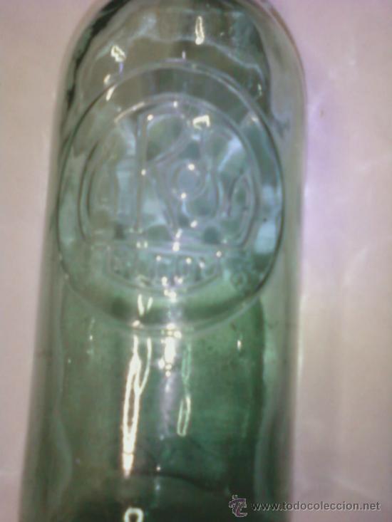 Botellas antiguas: BOTELLA LA ROSA. ALCOY - Foto 2