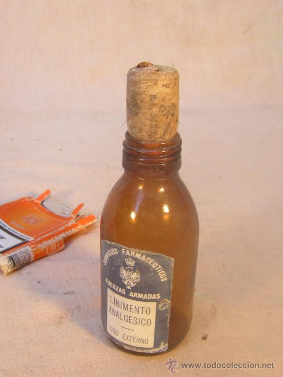 Botellas antiguas: BOTELLA DE LINIMENTO ANALGESICO - Foto 1